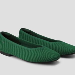 Viviana Margot flat, Forest Green